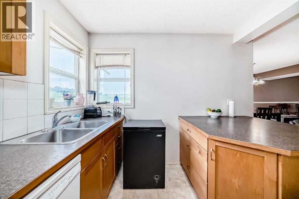Single Family House for Sale in   Hidden Hills Terrace NW Hidden Valley Calgary 