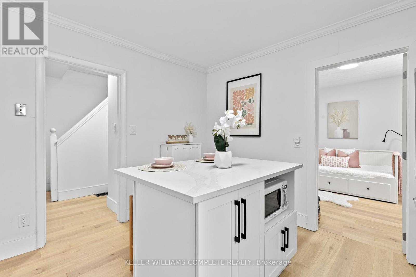 Photo 14 of 30 Ann Street, Hamilton ON