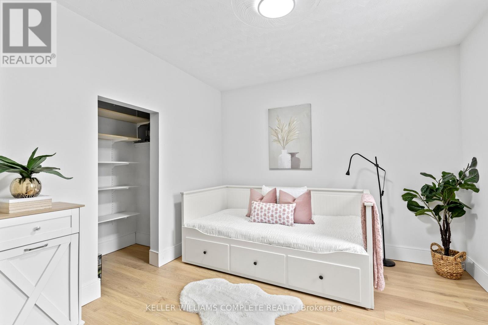 Photo 15 of 30 Ann Street, Hamilton ON