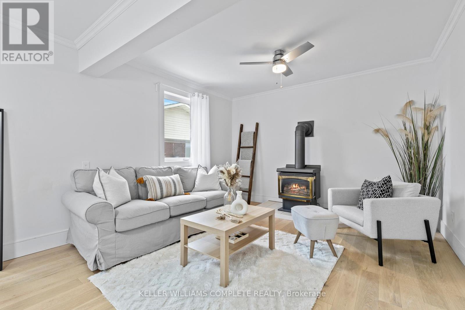 Photo 6 of 30 Ann Street, Hamilton ON