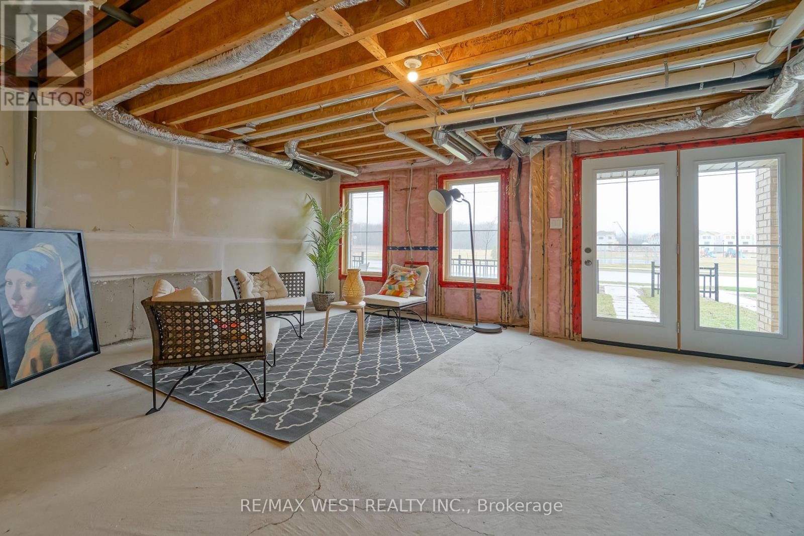Photo 28 of 74 Pagebrook Crescent, Hamilton ON