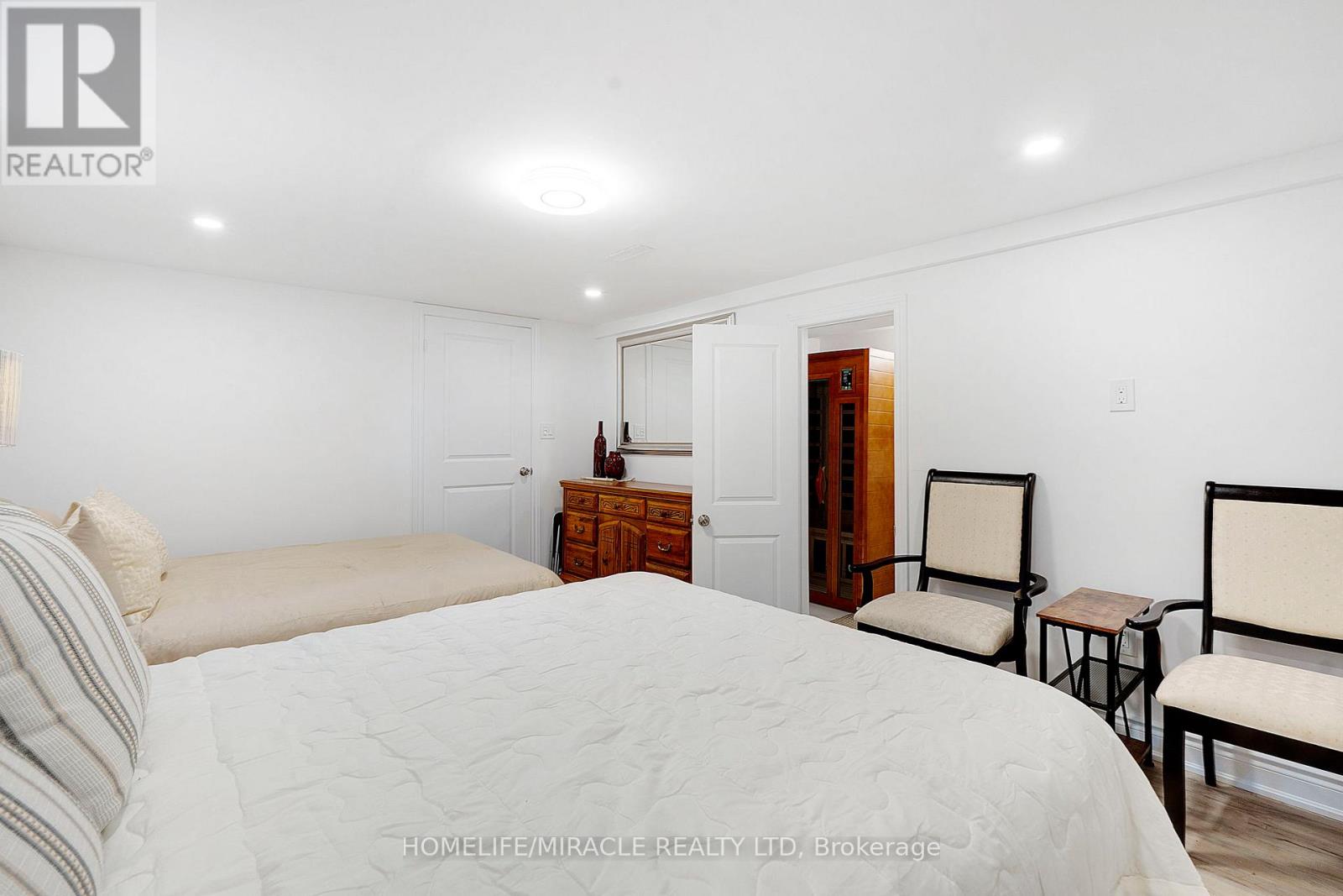 Photo 28 of 23 Thorley Drive, Hamilton ON
