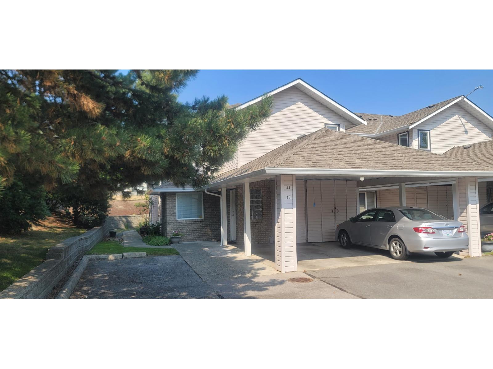 Photo 1 of 43 15020 66 A Avenue, Surrey BC