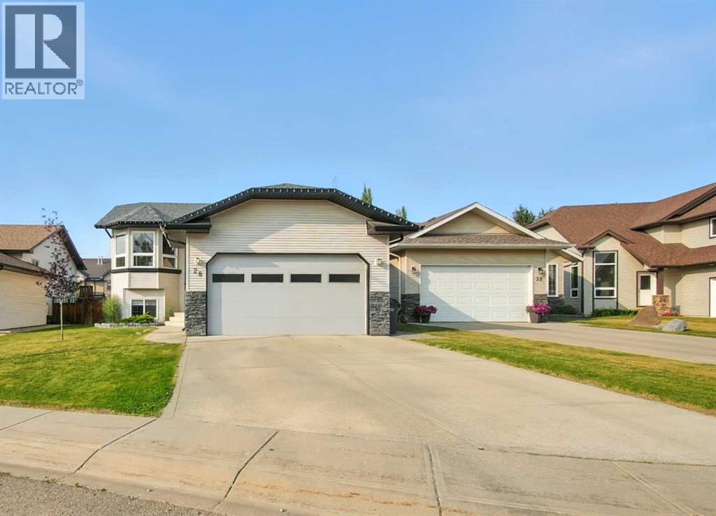 Photo 1 of 28 Irving Crescent, Red Deer AB