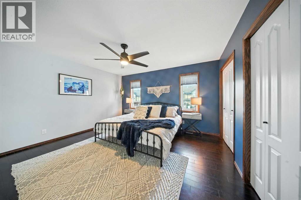 Photo 18 of 28 Irving Crescent, Red Deer AB