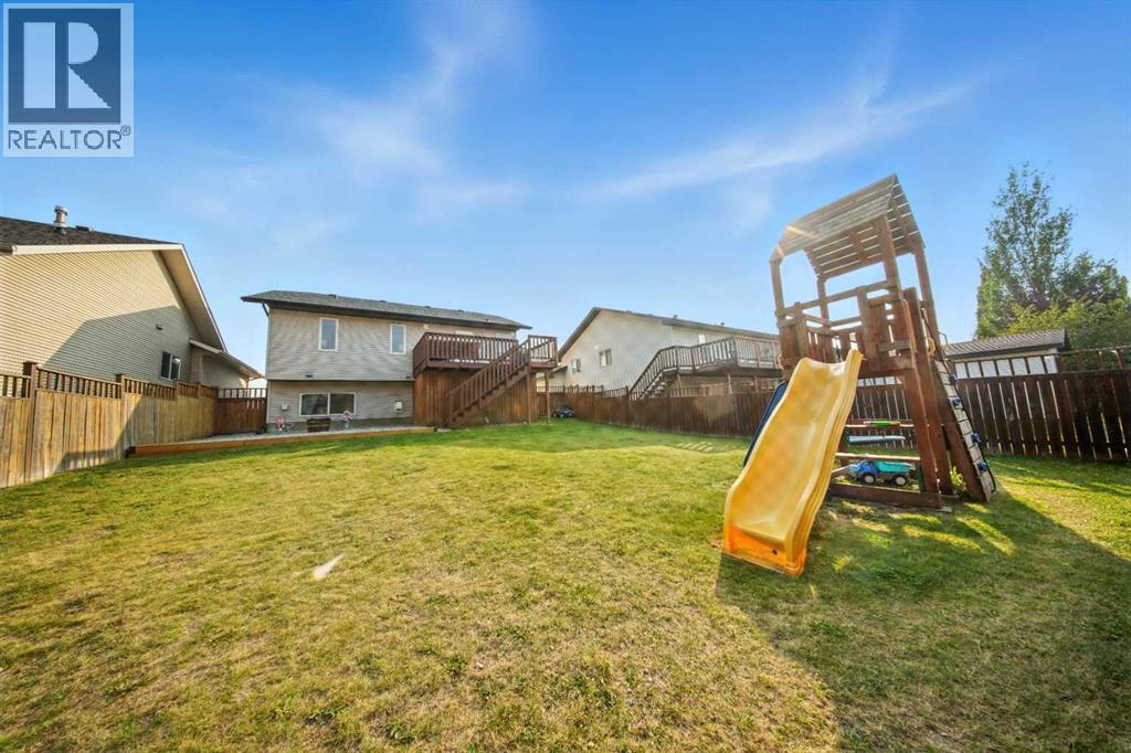 Photo 32 of 28 Irving Crescent, Red Deer AB