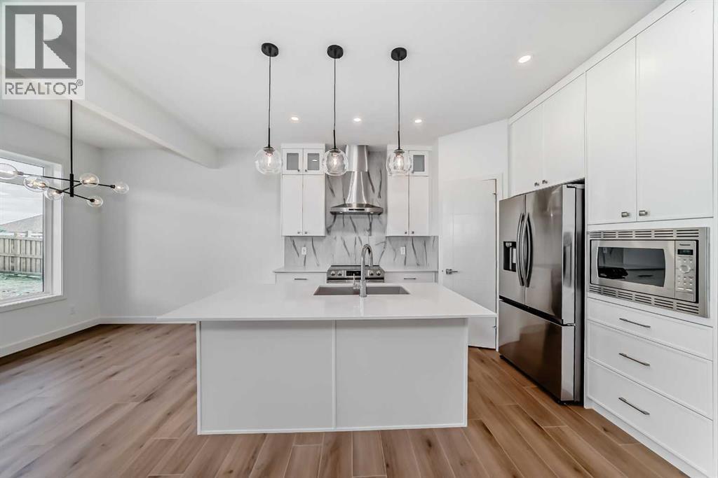 Photo 3 of 22128 81 Avenue Nw, Edmonton AB