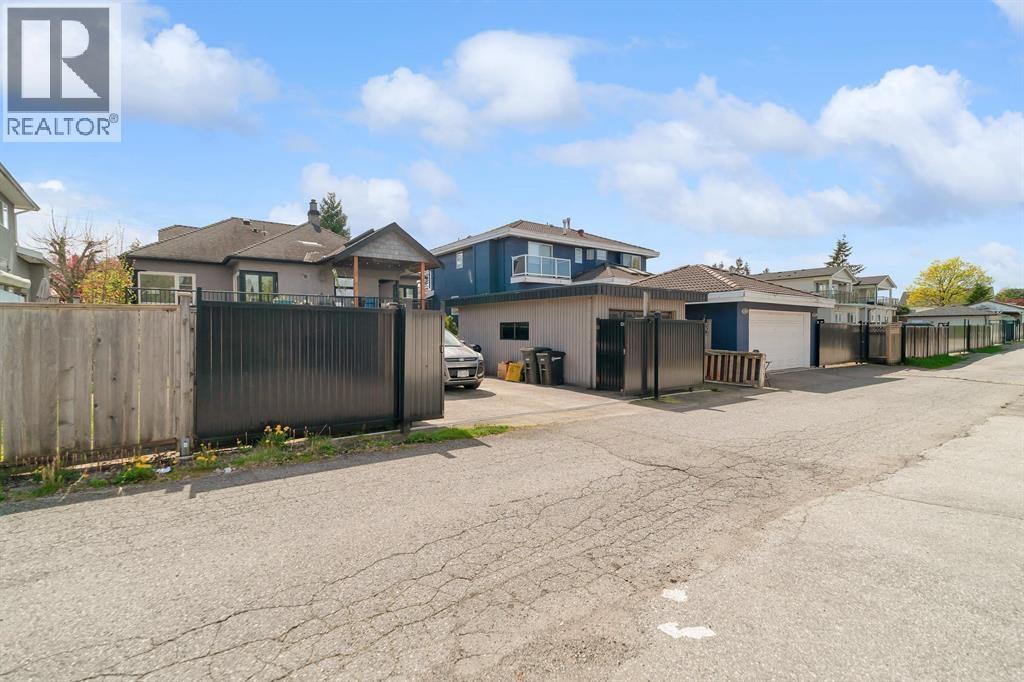 Photo 28 of 6895 Curtis Street, Burnaby BC