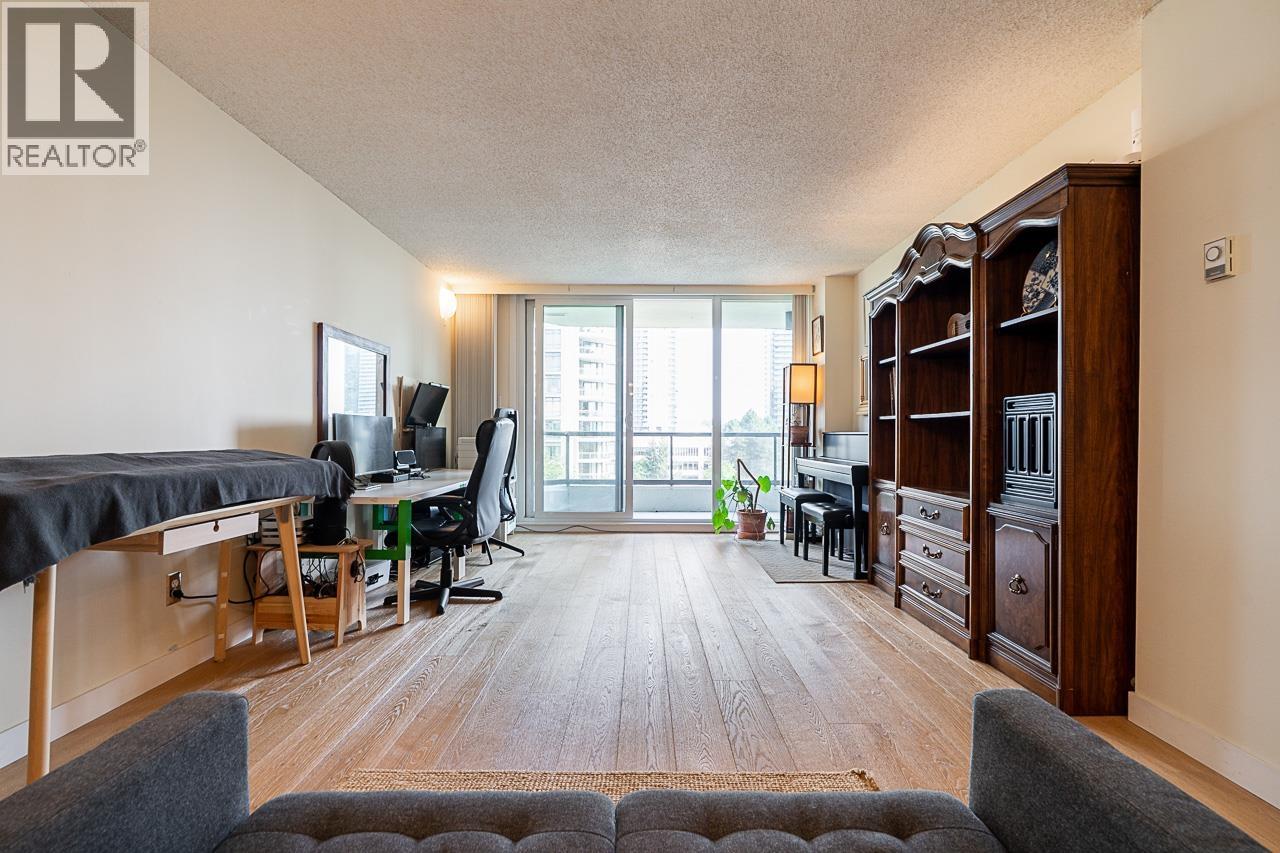Photo 11 of 804 4353 Halifax Street, Burnaby BC