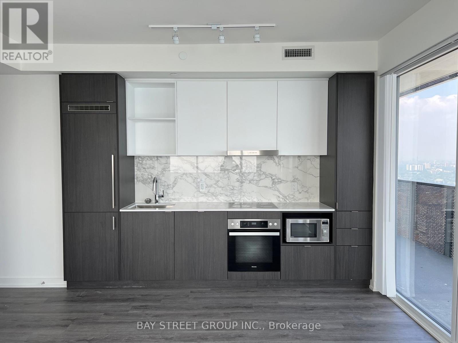 Photo 7 of 6206 138 Downes Street, Toronto ON