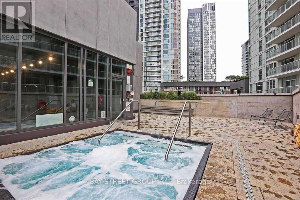 Photo 22 of 1502 80 Queens Wharf Road, Toronto ON