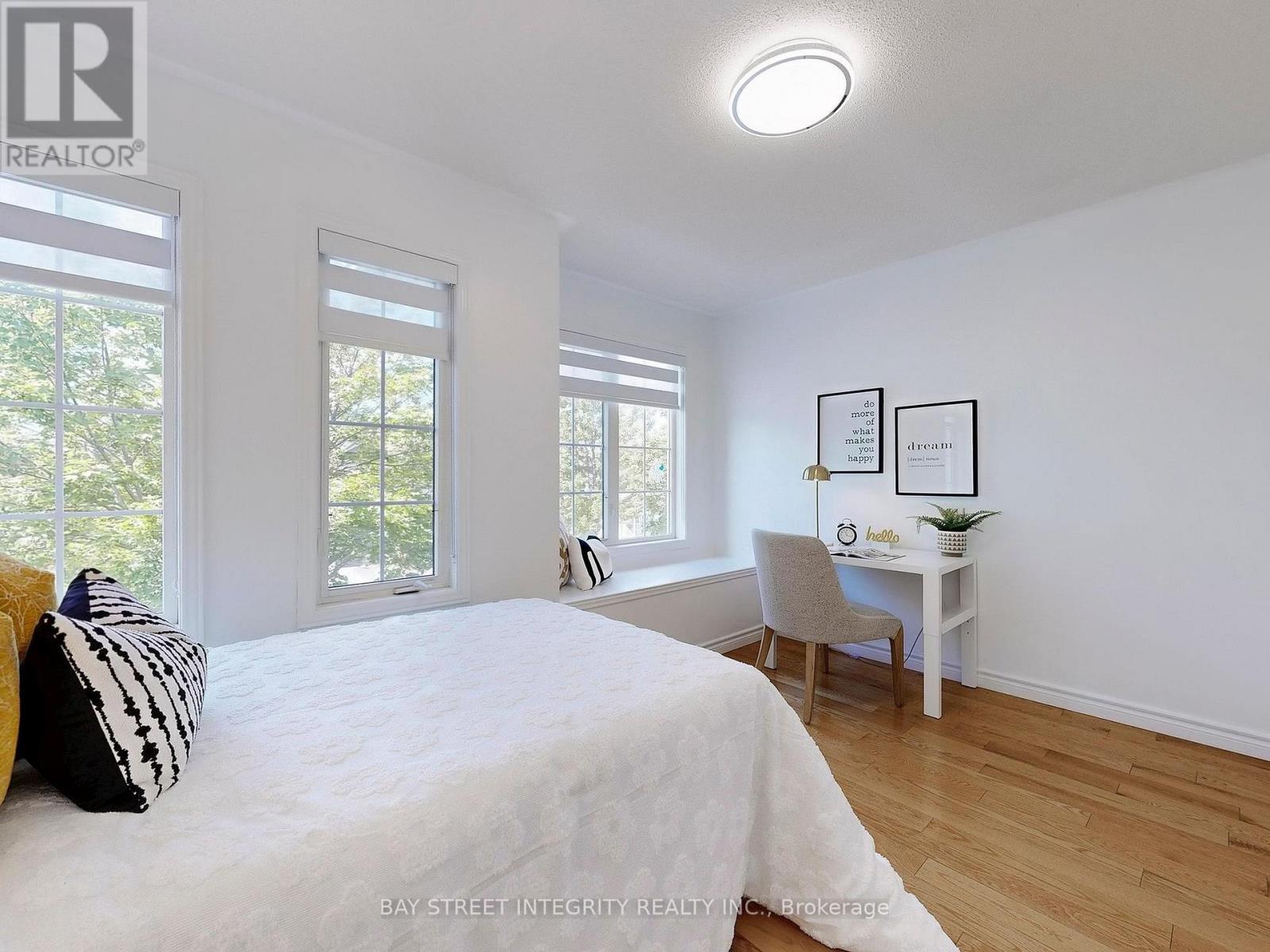 Photo 35 of 29 Holmwood Street, Richmond Hill ON