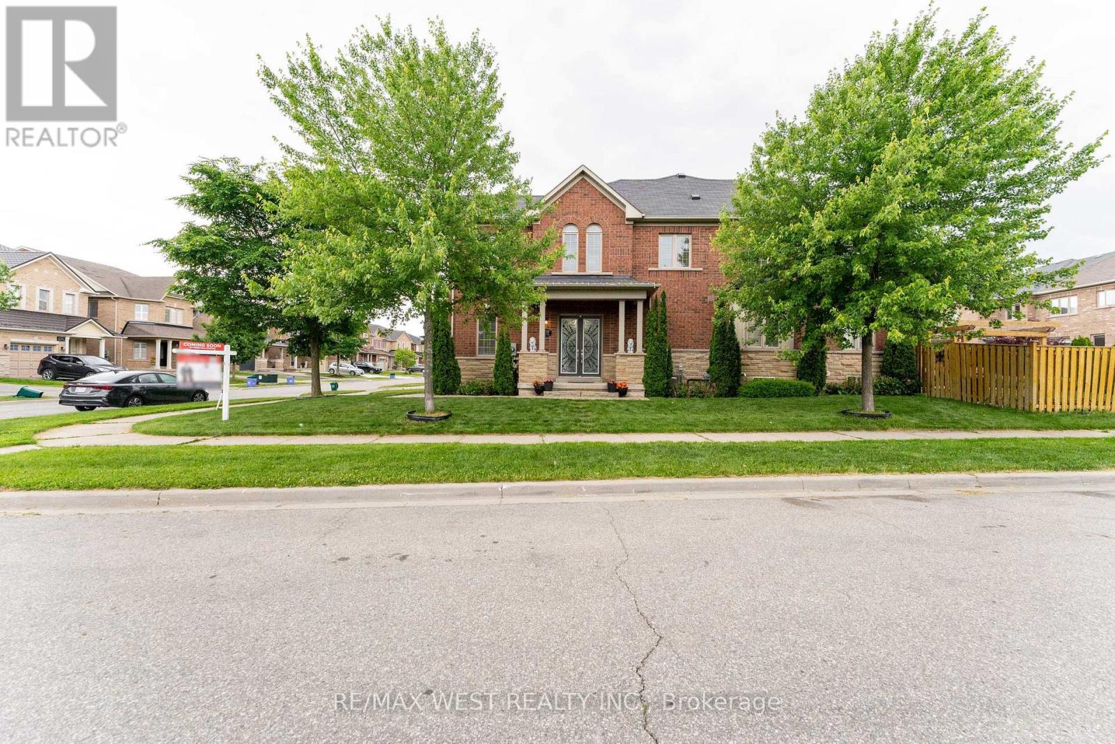Photo 33 of 2120 Fiddlers Way, Oakville ON