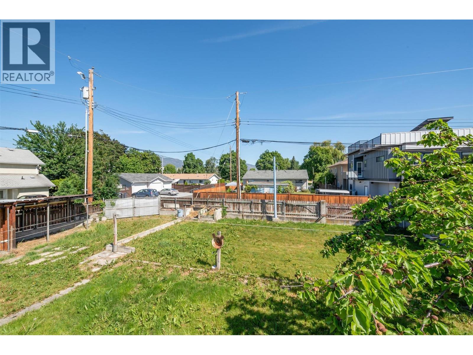  734 Francis Avenue, Kelowna