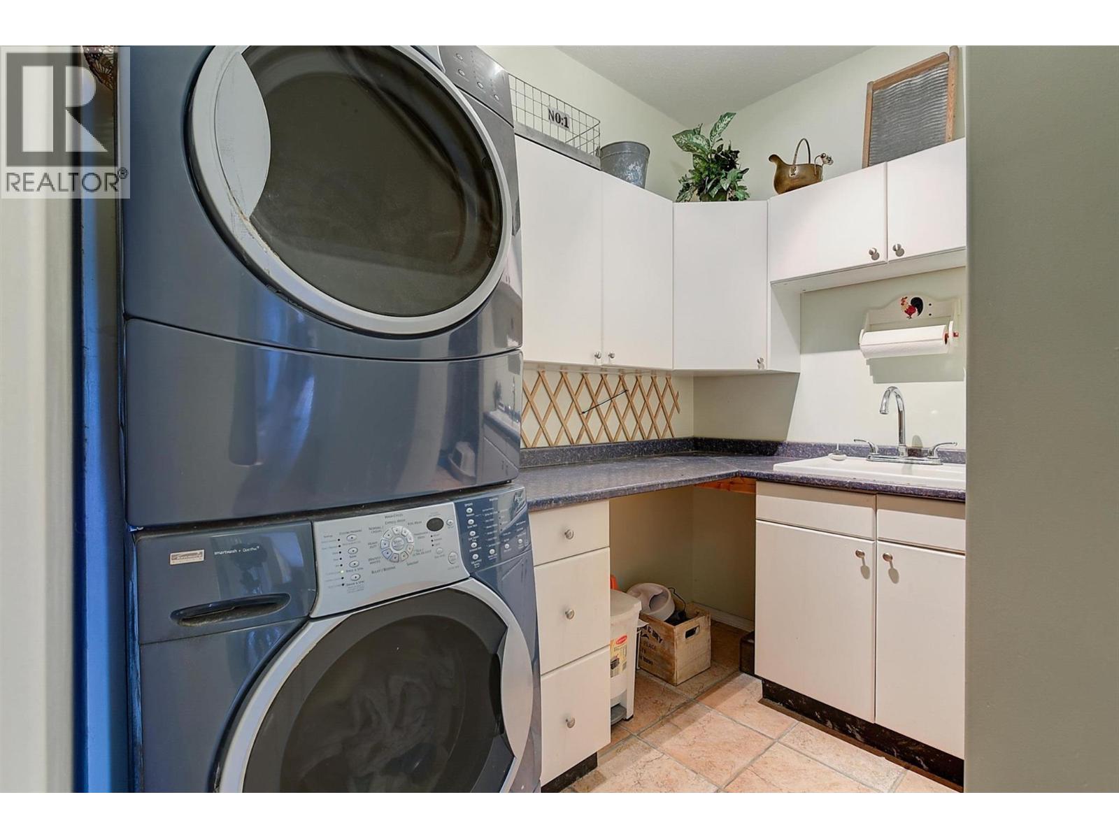 5165 Morrison Crescent, Peachland