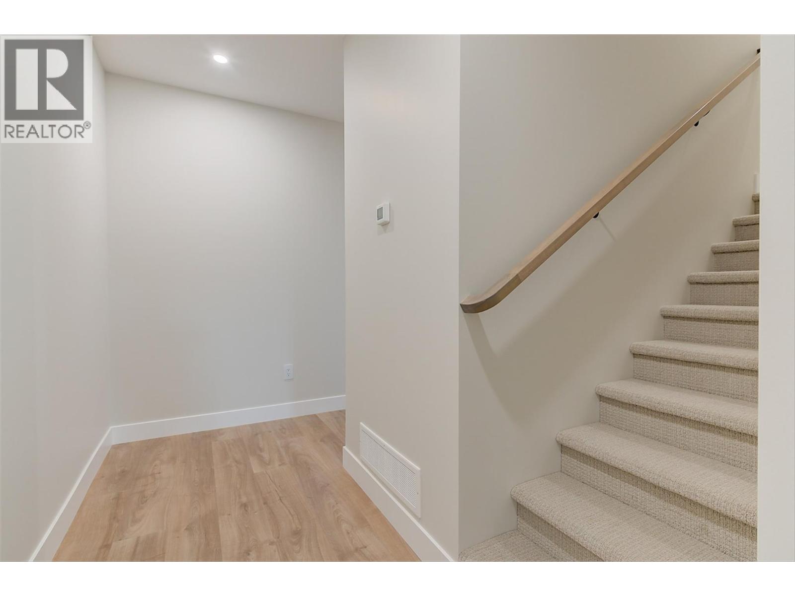 4 732 Coopland Crescent, Kelowna