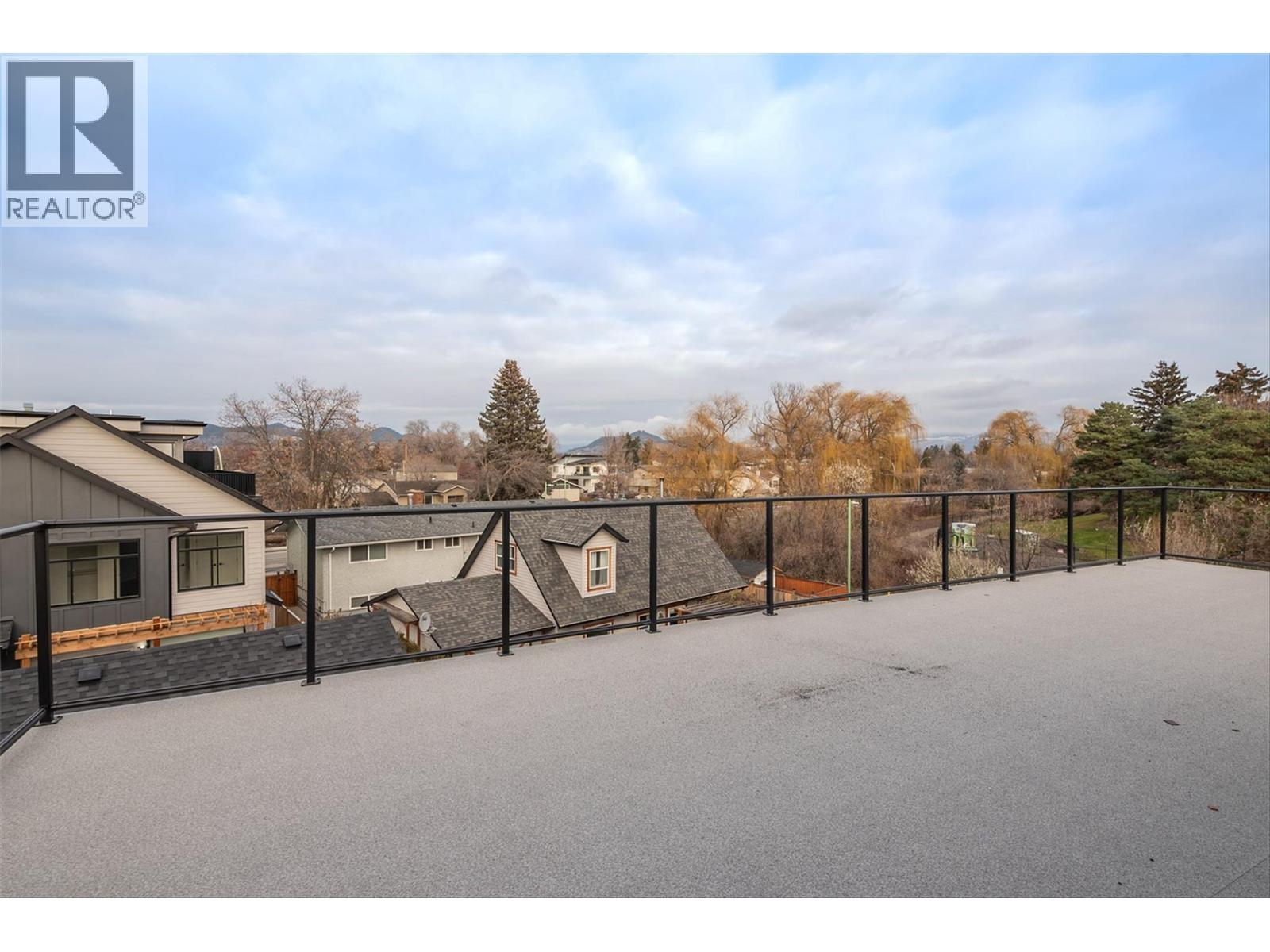 4 732 Coopland Crescent, Kelowna