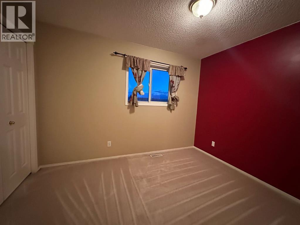 Single Family House for Sale in  Covington Close Coventry Hills Calgary 