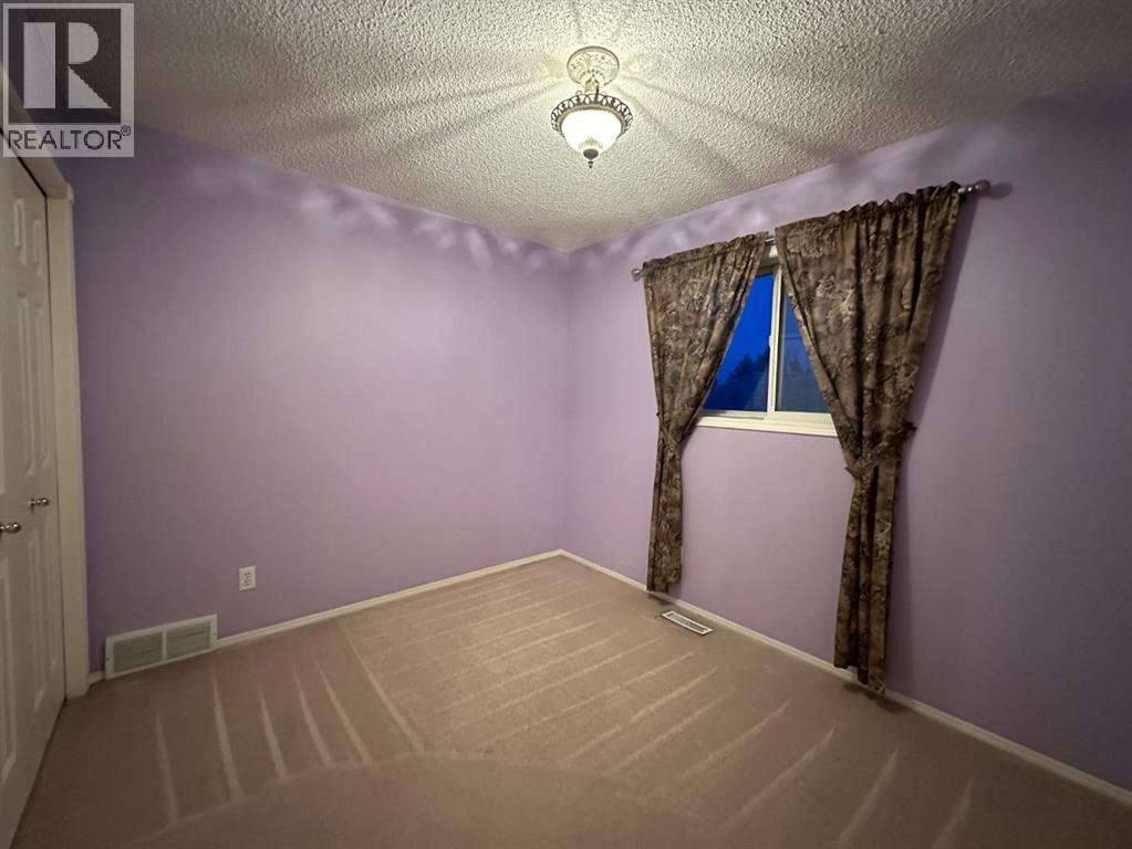 Single Family House for Sale in  Covington Close Coventry Hills Calgary 