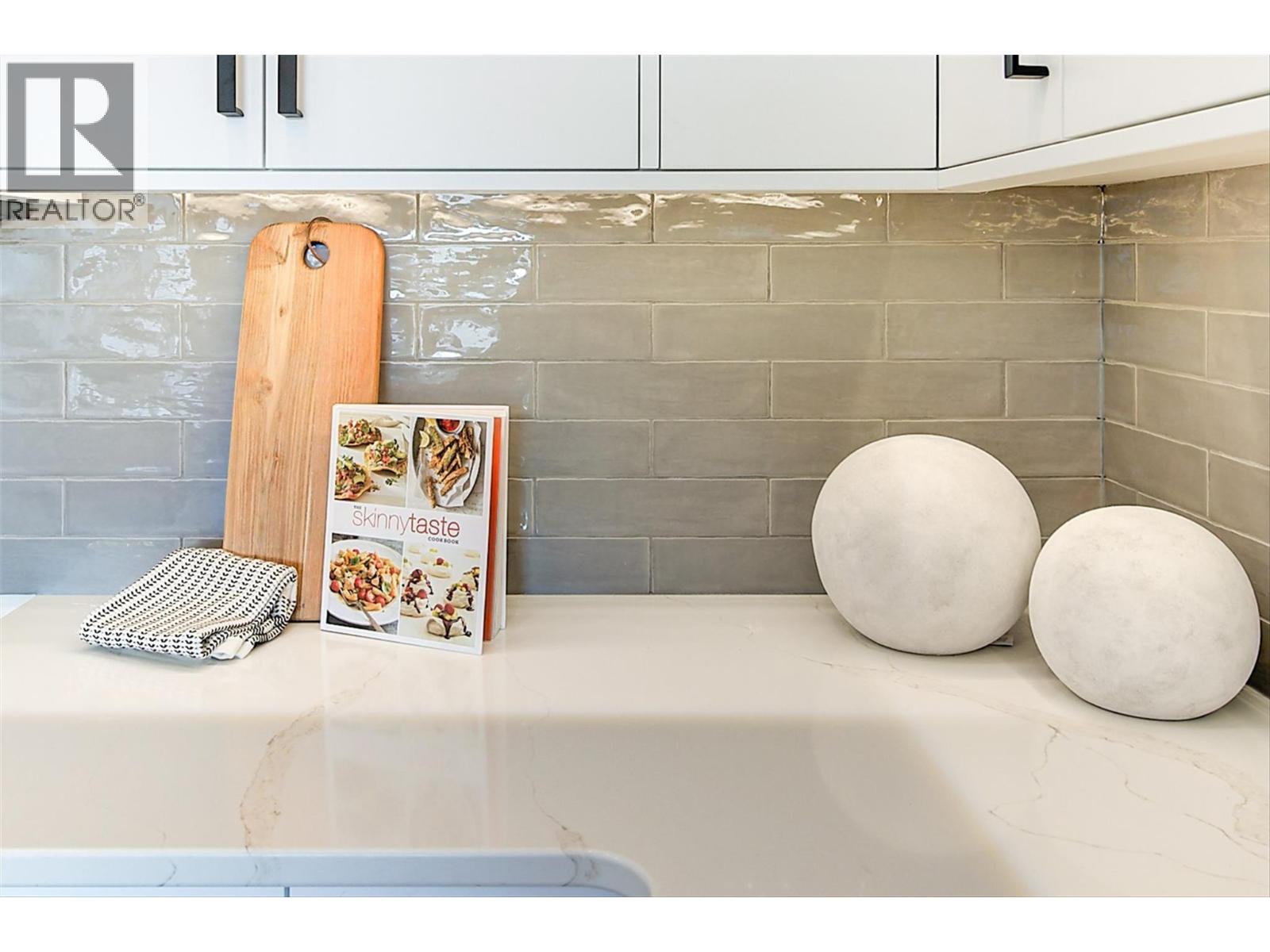 3 732 Coopland Crescent, Kelowna