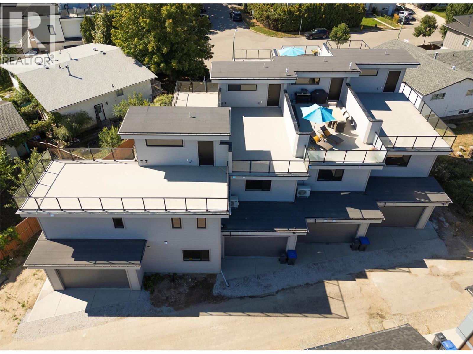 3 732 Coopland Crescent, Kelowna