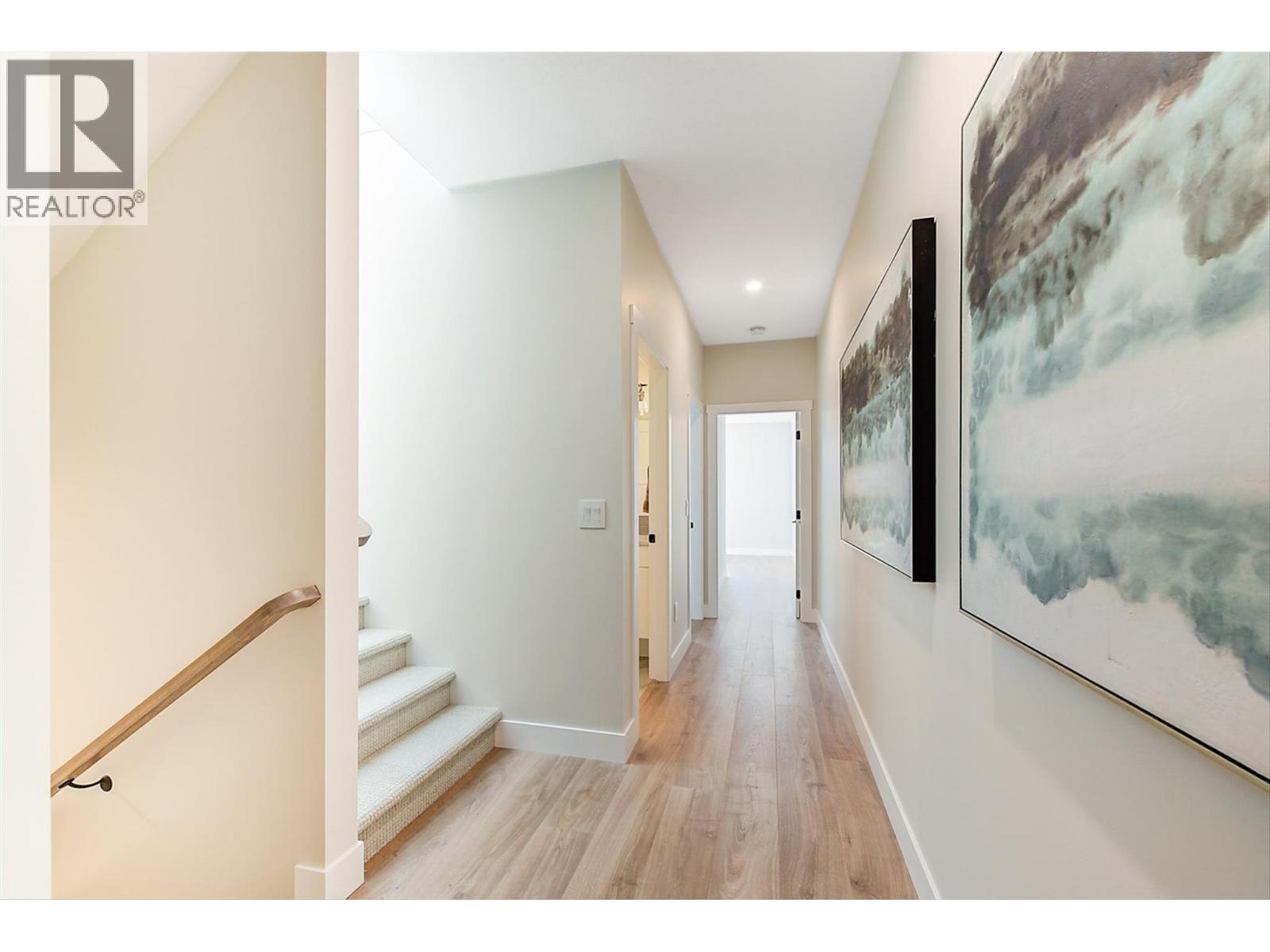 3 732 Coopland Crescent, Kelowna
