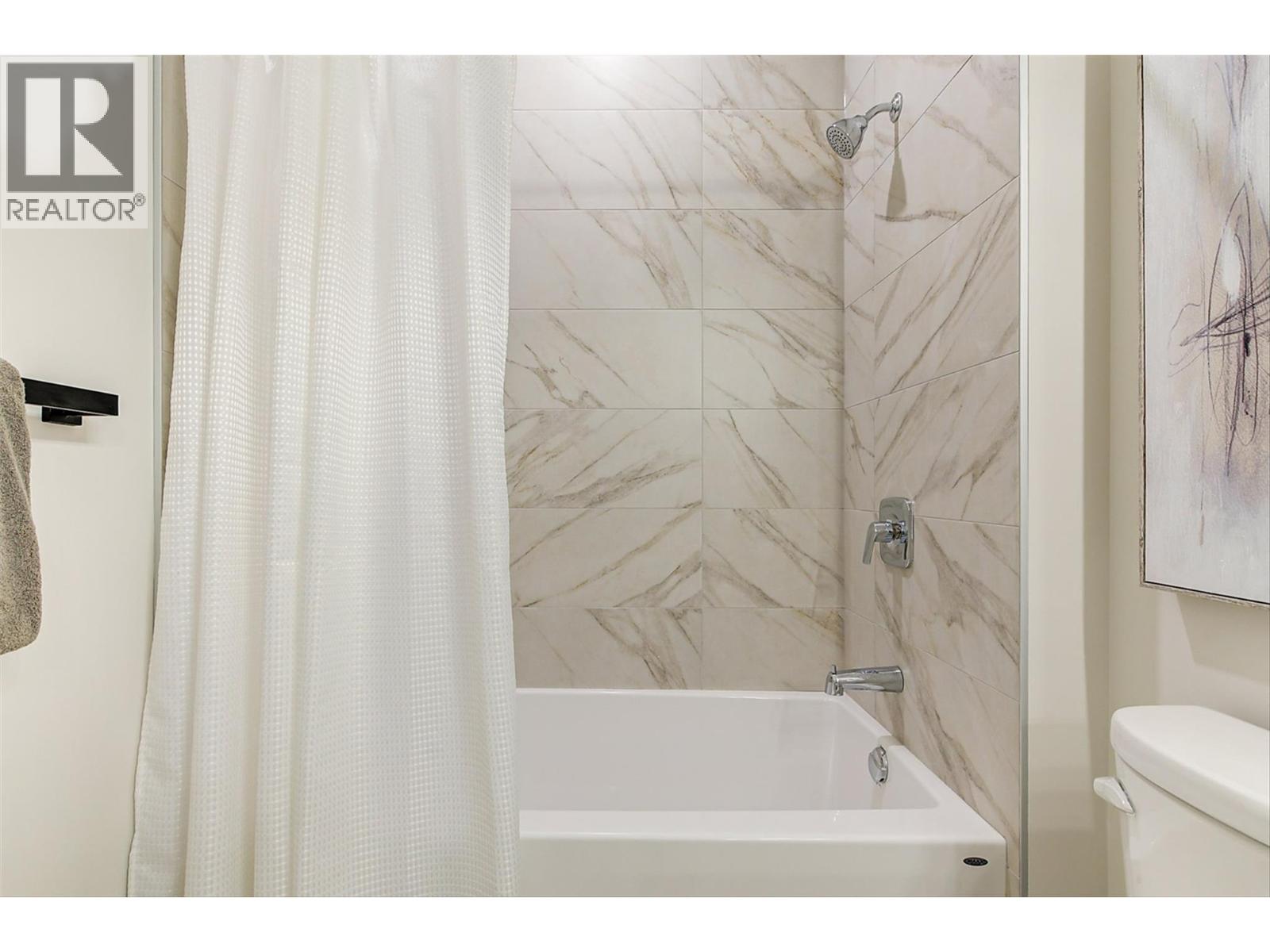 3 732 Coopland Crescent, Kelowna