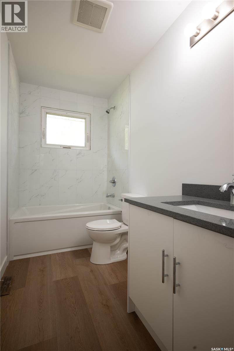 Photo 11 of 183 Magee Crescent, Regina SK