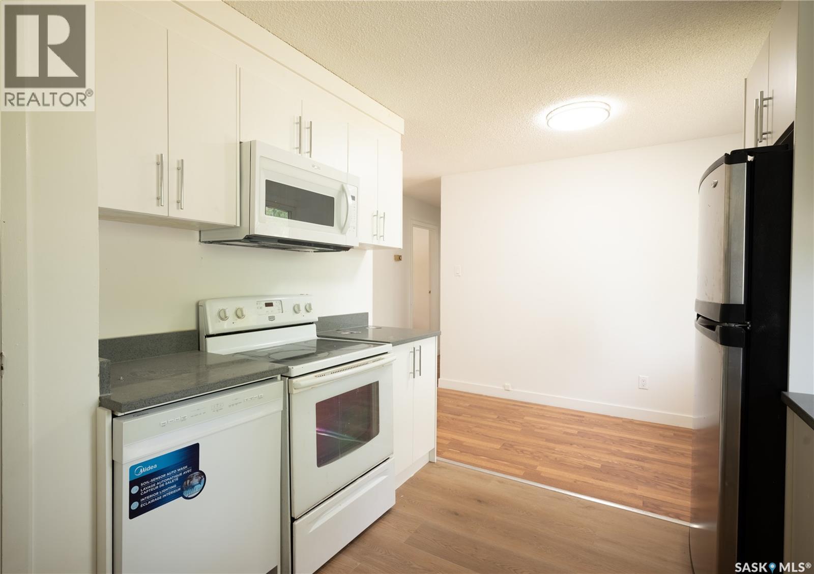 Photo 9 of 183 Magee Crescent, Regina SK