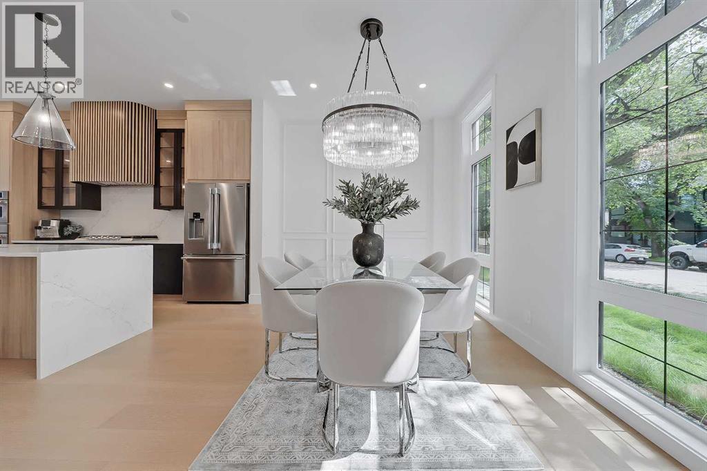 Photo 14 of 646 25 Avenue, Calgary AB