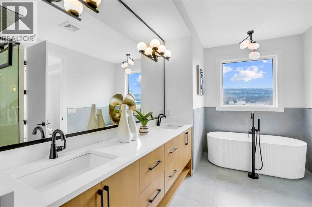Photo 23 of 4711 19 Avenue Nw, Calgary AB