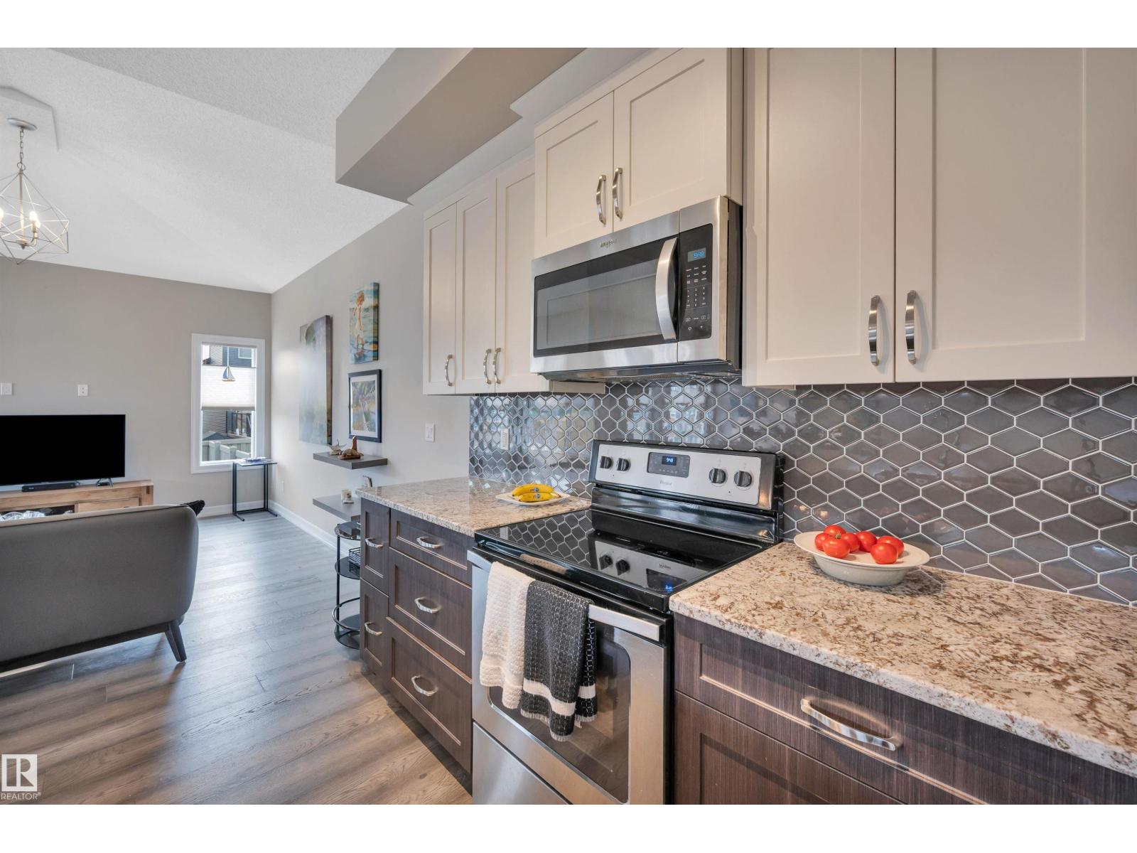 Photo 12 of 8171 226 St Nw, Edmonton AB