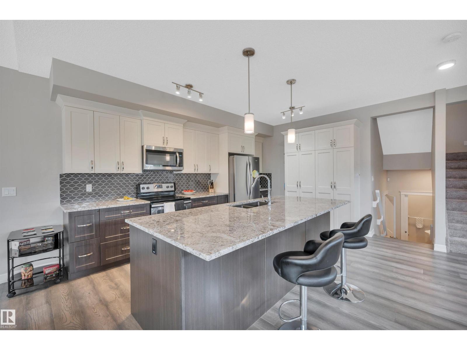 Photo 10 of 8171 226 St Nw, Edmonton AB