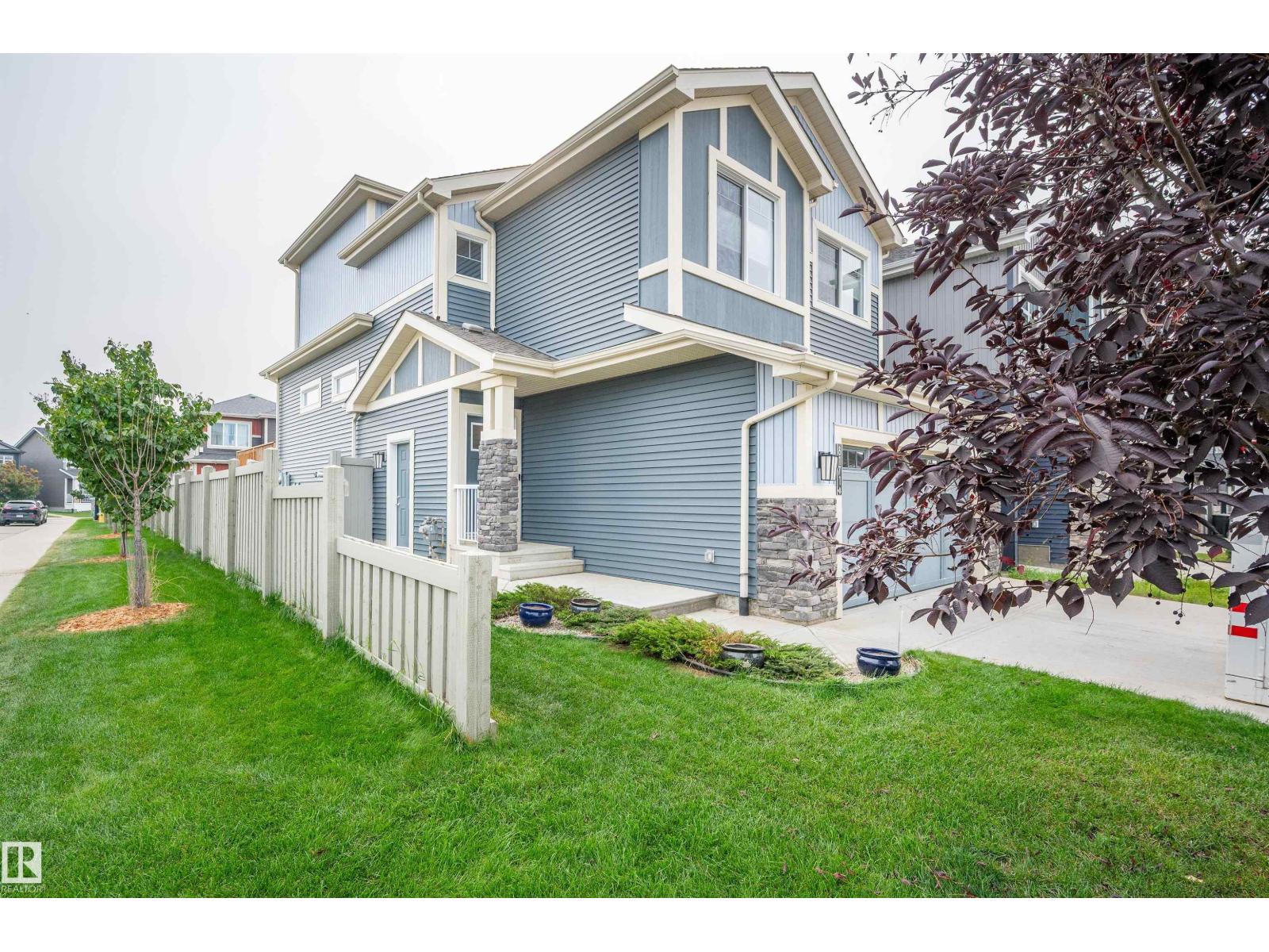 Photo 3 of 8171 226 St Nw, Edmonton AB
