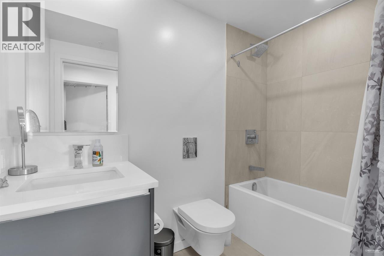 Photo 8 of 1015 180 E 2nd Avenue, Vancouver BC