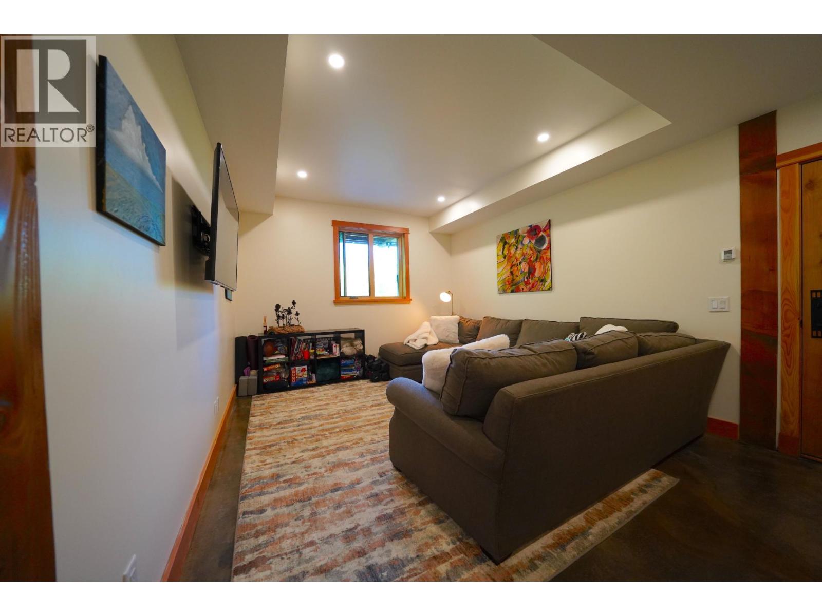 26 BIRCHGROVE Bend, Kaslo