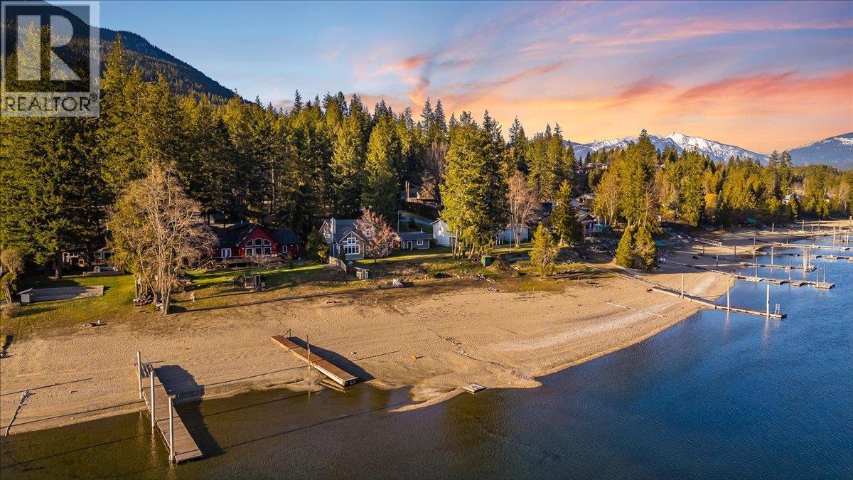 Photo 1 of 7606 3 A Highway, Balfour BC