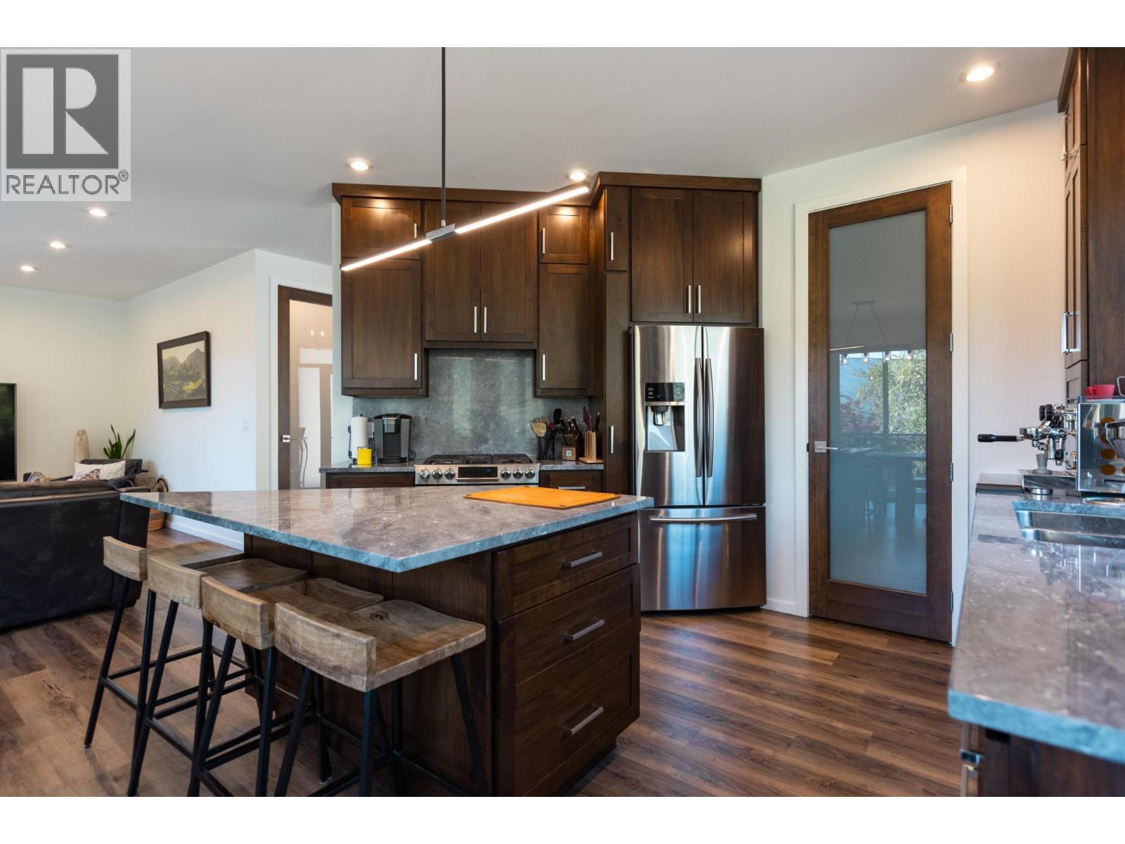 Photo 20 of 1500 Holland Street, Nelson BC