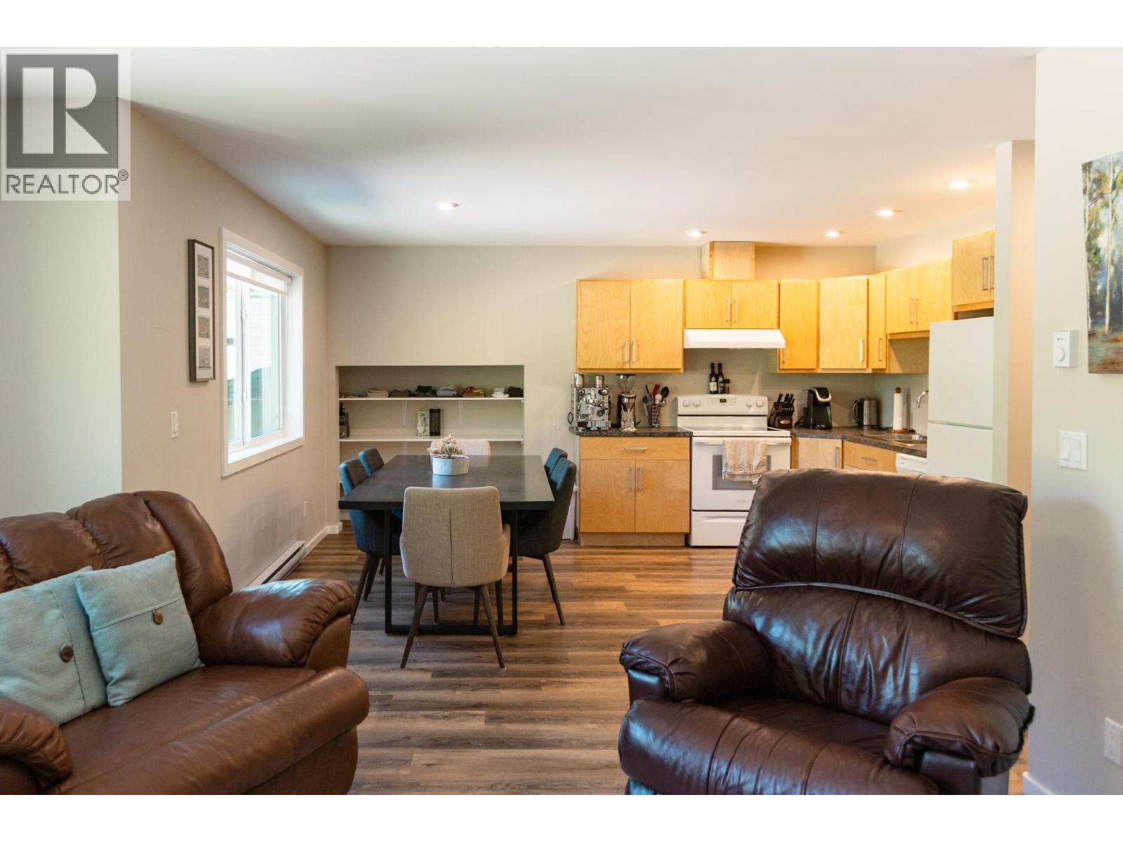 Photo 65 of 1500 Holland Street, Nelson BC