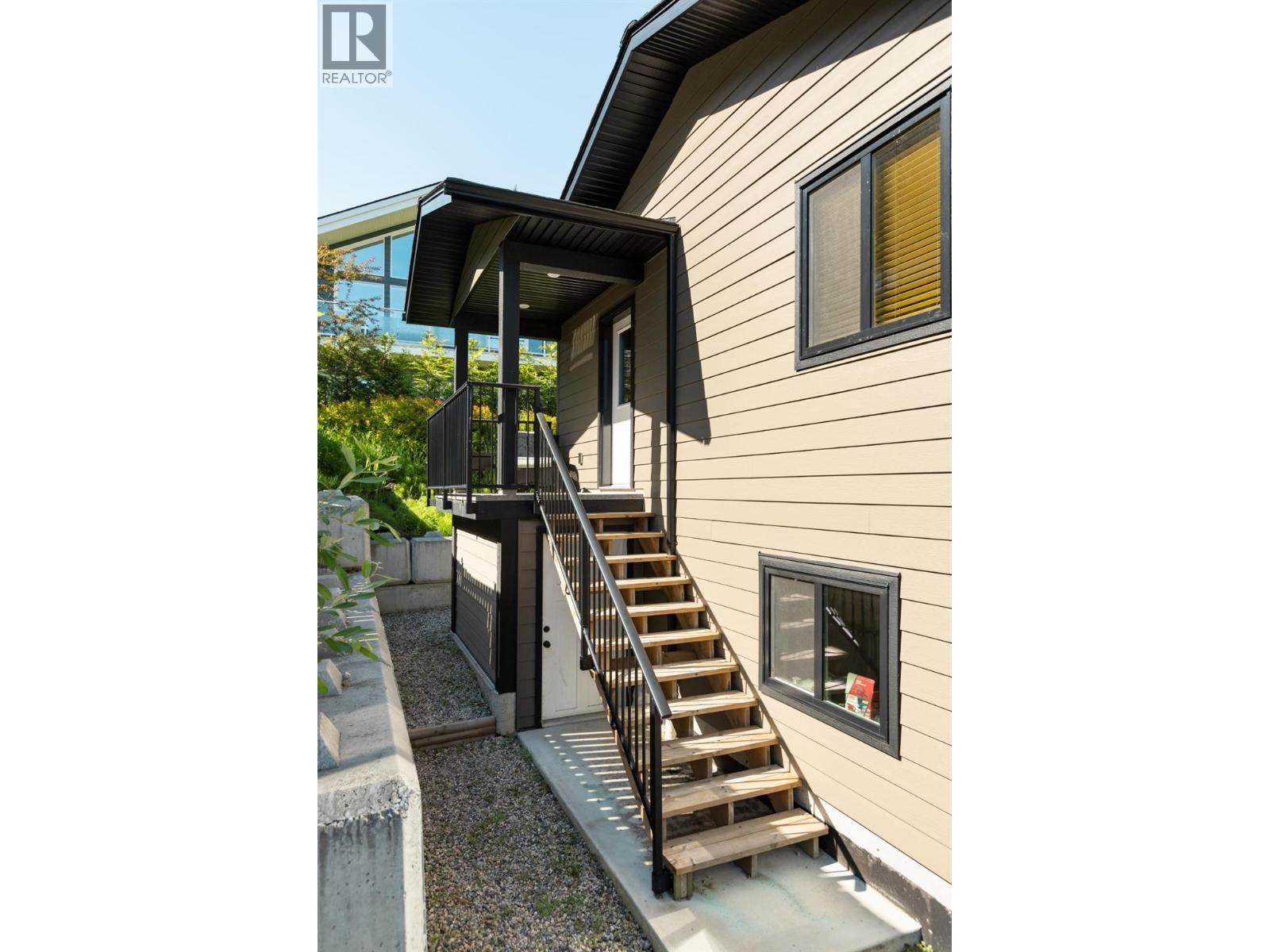 Photo 57 of 1500 Holland Street, Nelson BC