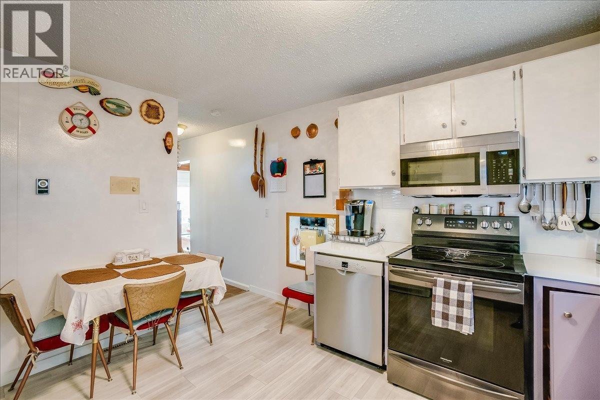 Photo 81 of 801 Houston Street, Nelson BC