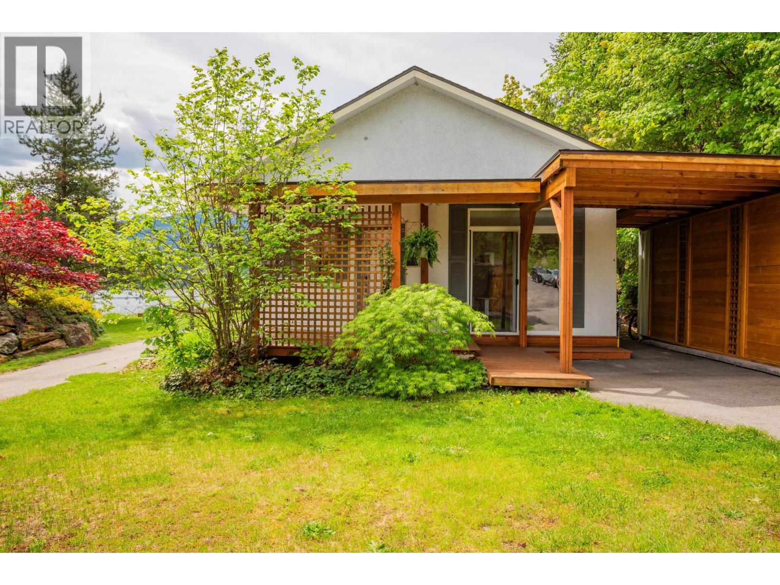 606 JORGENSEN Road, Nelson