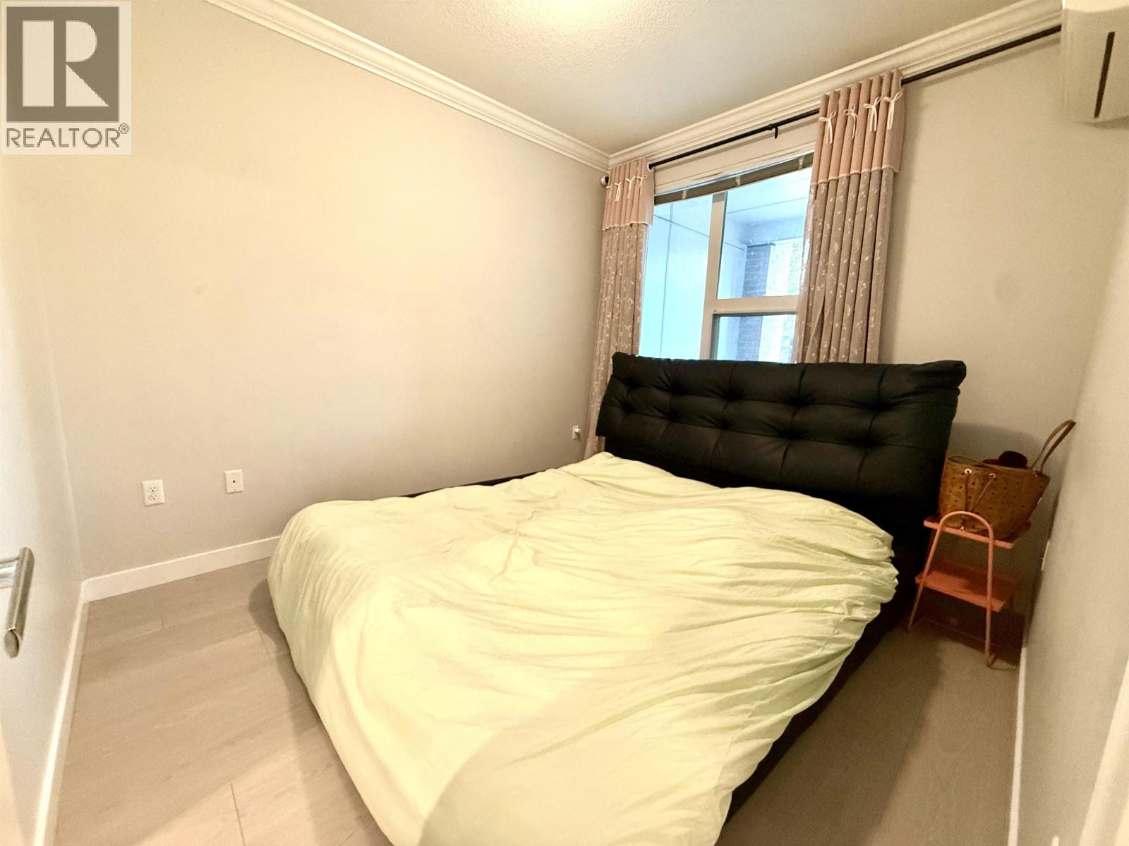 Photo 5 of 102 9399 Alexandra Road, Richmond BC