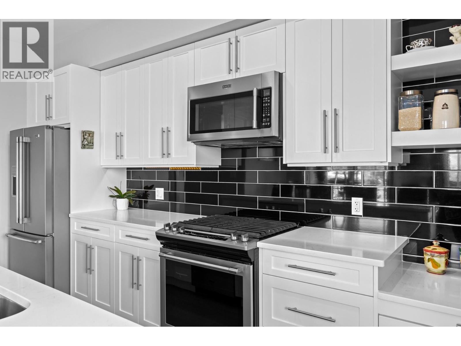 604 3630 Mission Springs Drive, Kelowna