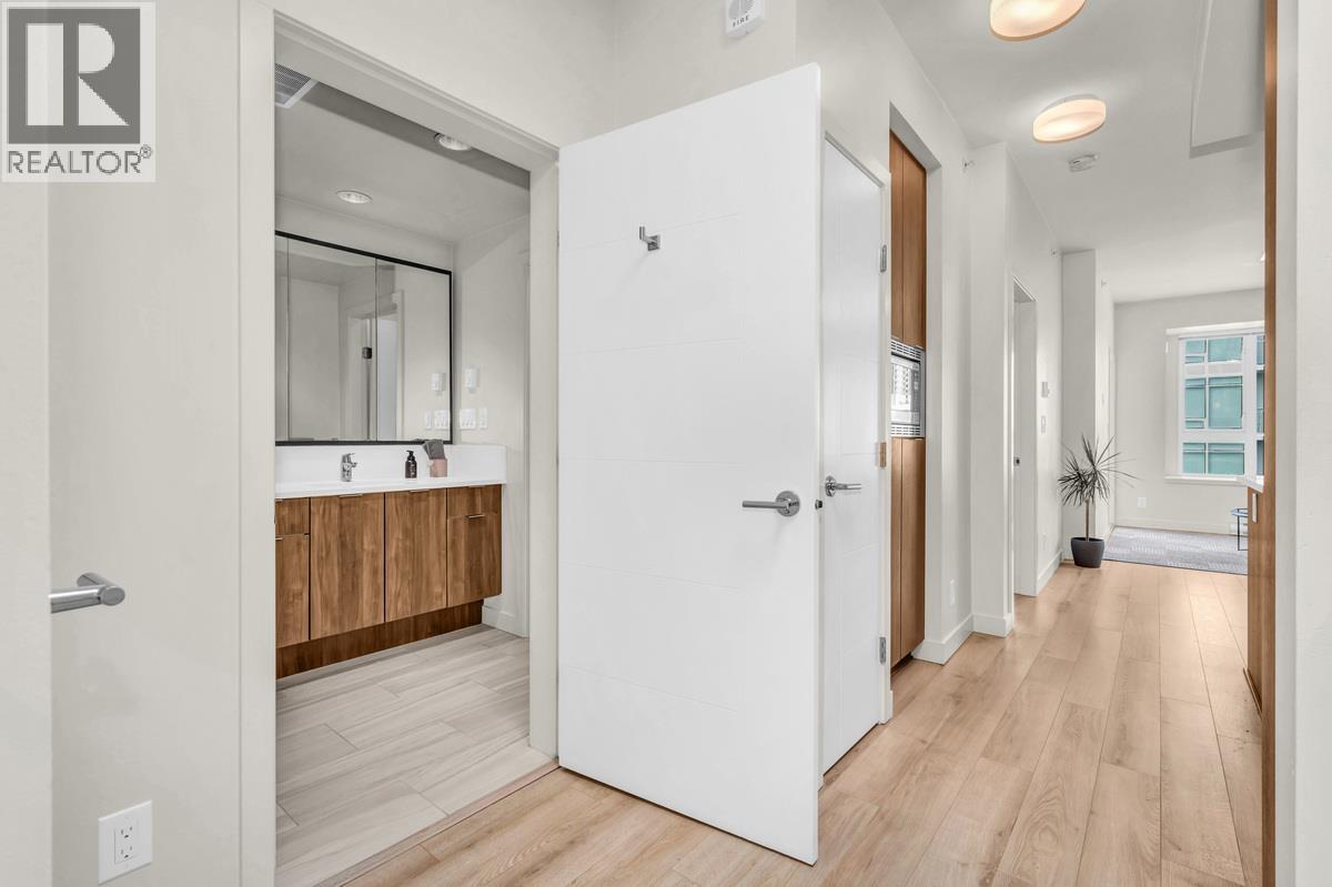 Photo 14 of 603 2188 Madison Avenue, Burnaby BC