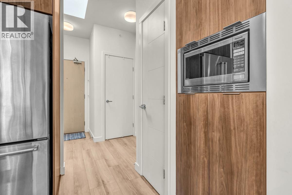 Photo 11 of 603 2188 Madison Avenue, Burnaby BC