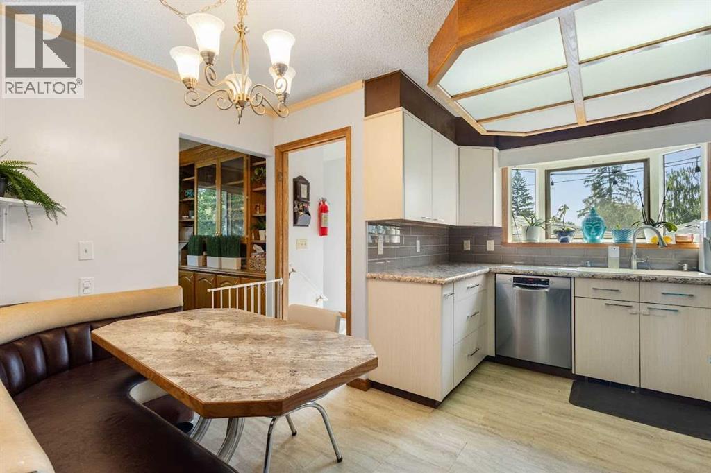 Photo 11 of 74 Armstrong Crescent Se, Calgary AB
