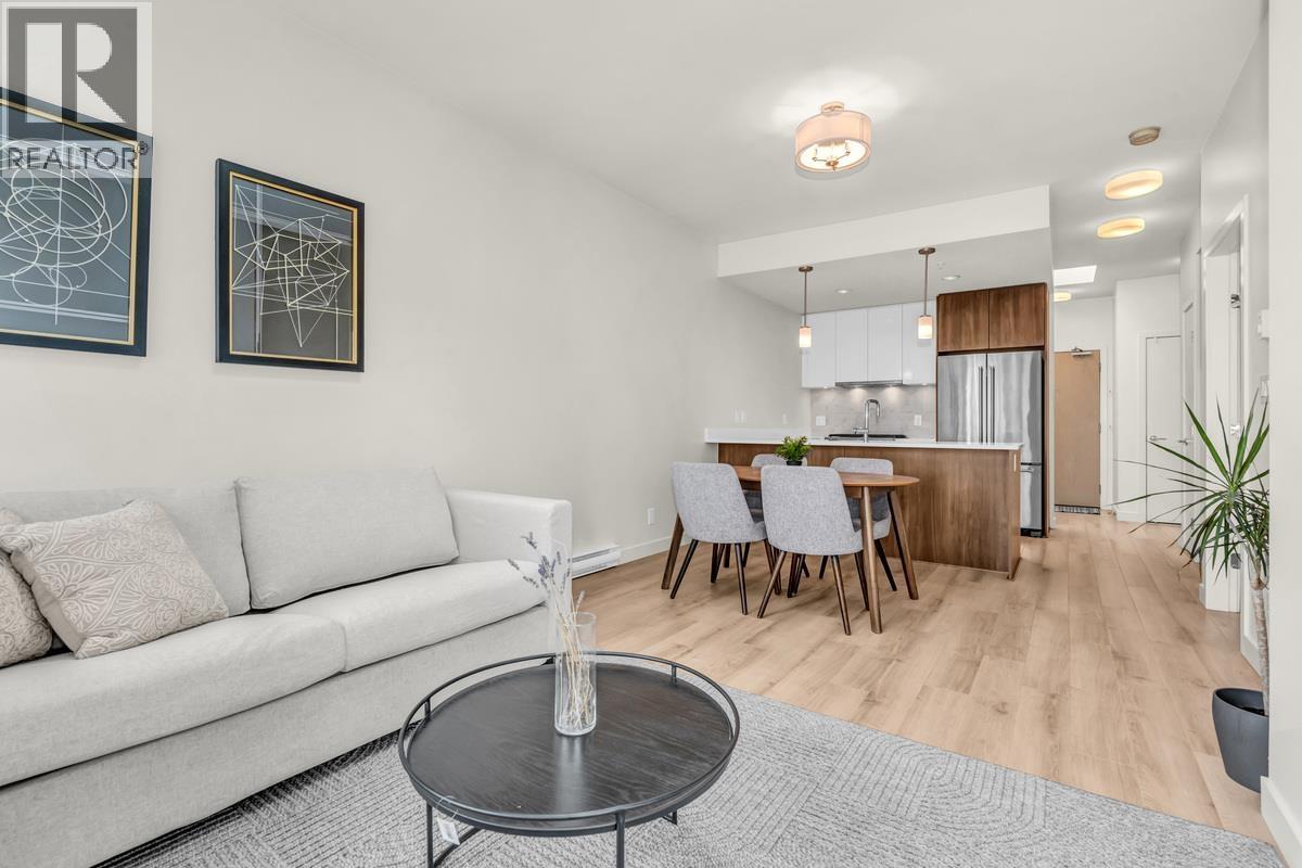 Photo 3 of 603 2188 Madison Avenue, Burnaby BC