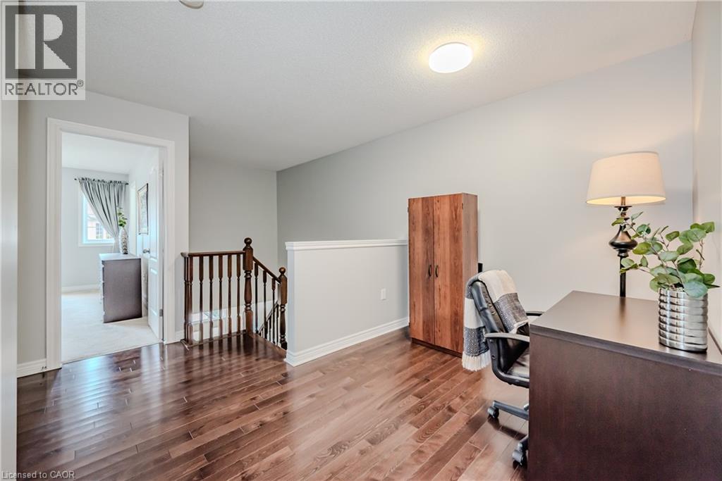 Photo 31 of 56 Liddycoat Lane, Ancaster ON