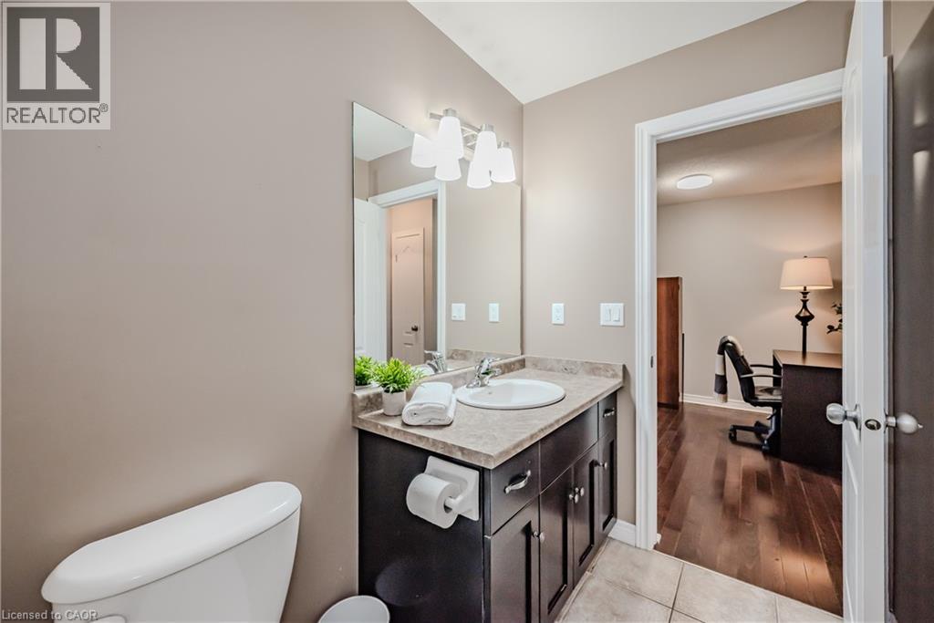 Photo 35 of 56 Liddycoat Lane, Ancaster ON